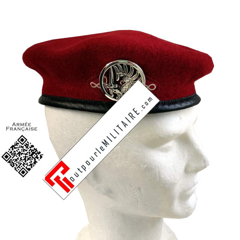 Béret Rouge Parachutiste Armée Fraçaise 1er RHP avec insigne et hongroise